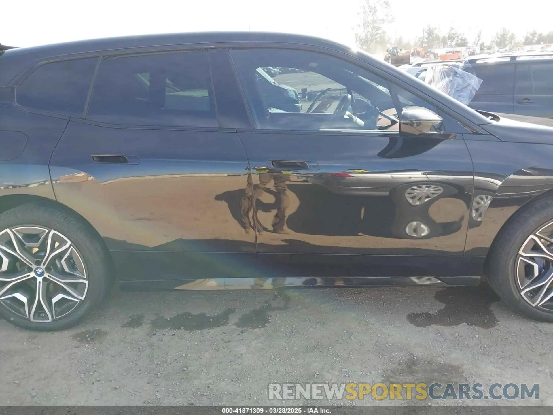 13 Photograph of a damaged car WB523CF01PCM78912 BMW IX 2023