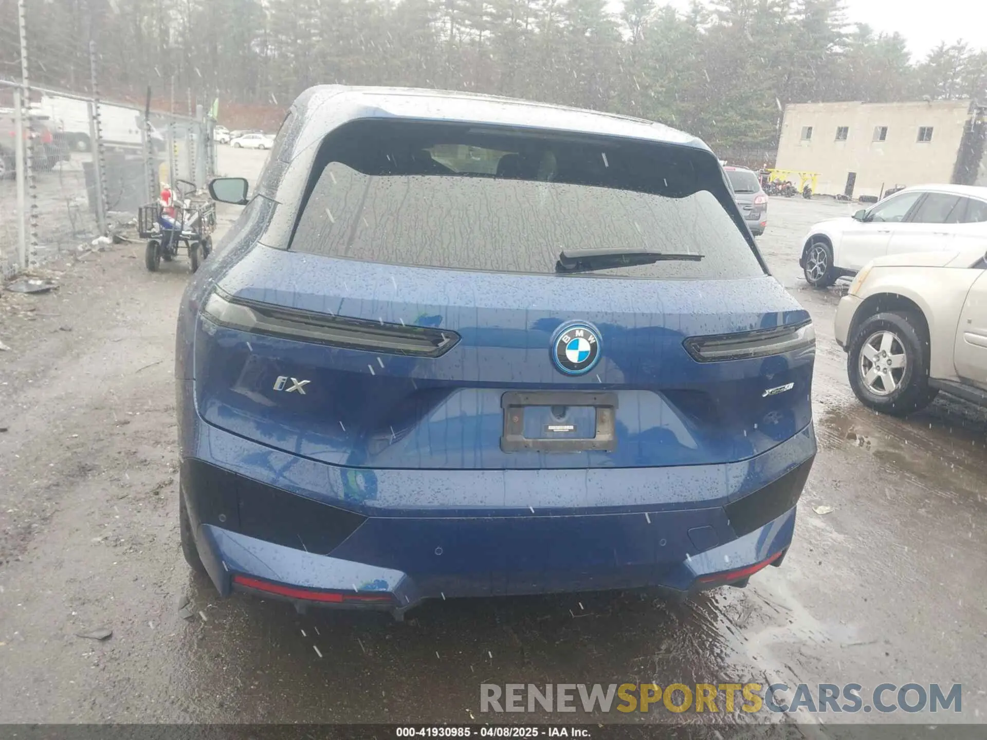 17 Photograph of a damaged car WB523CF08PCM23678 BMW IX 2023