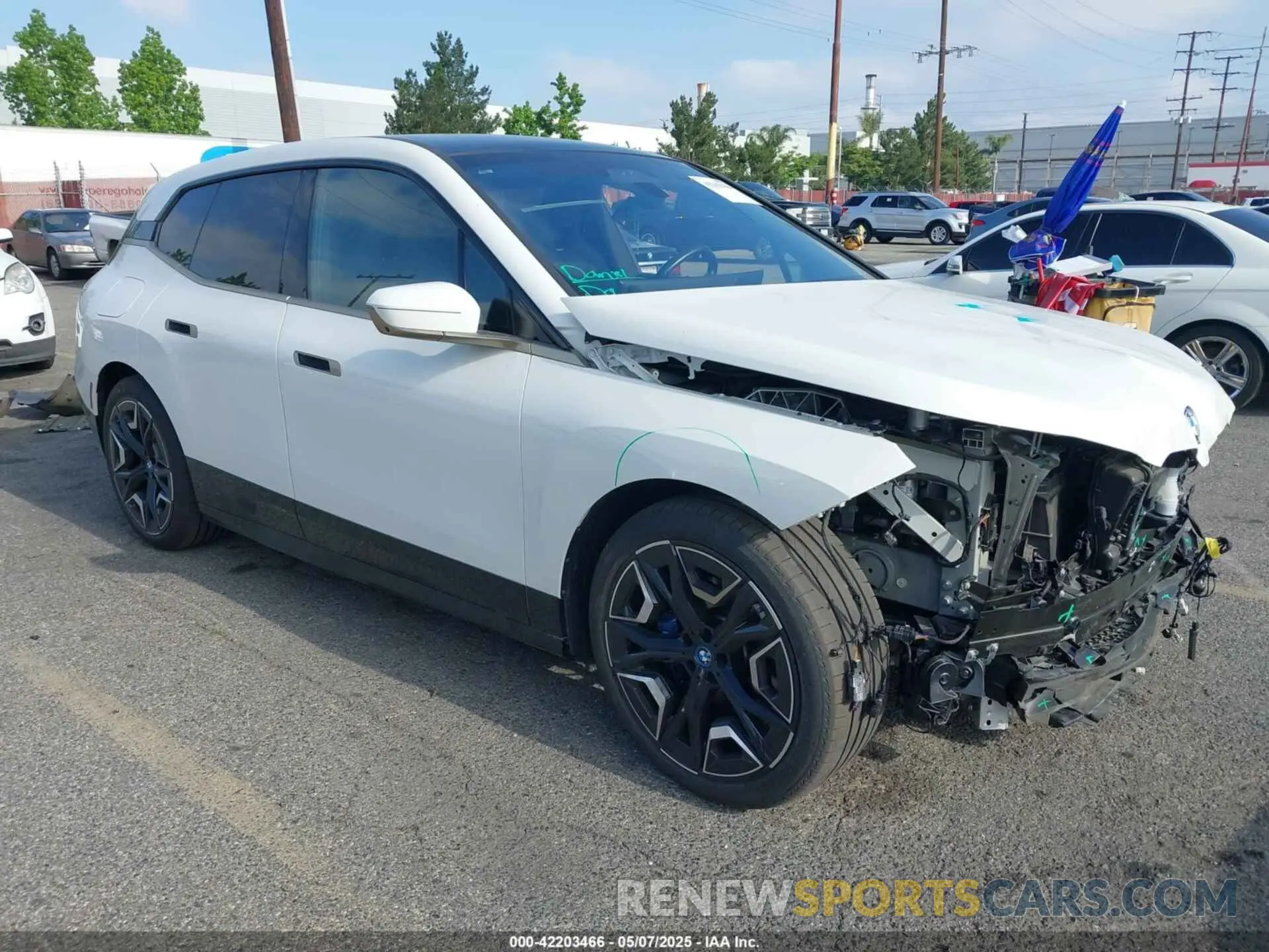 1 Photograph of a damaged car WB533CF02PCM67096 BMW IX 2023