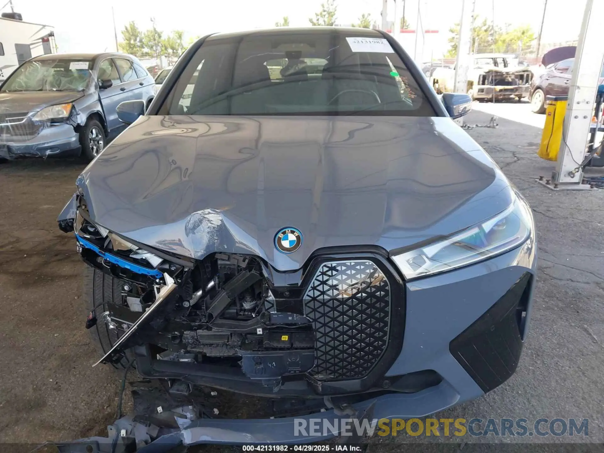 12 Photograph of a damaged car WB533CF04PCM96583 BMW IX 2023