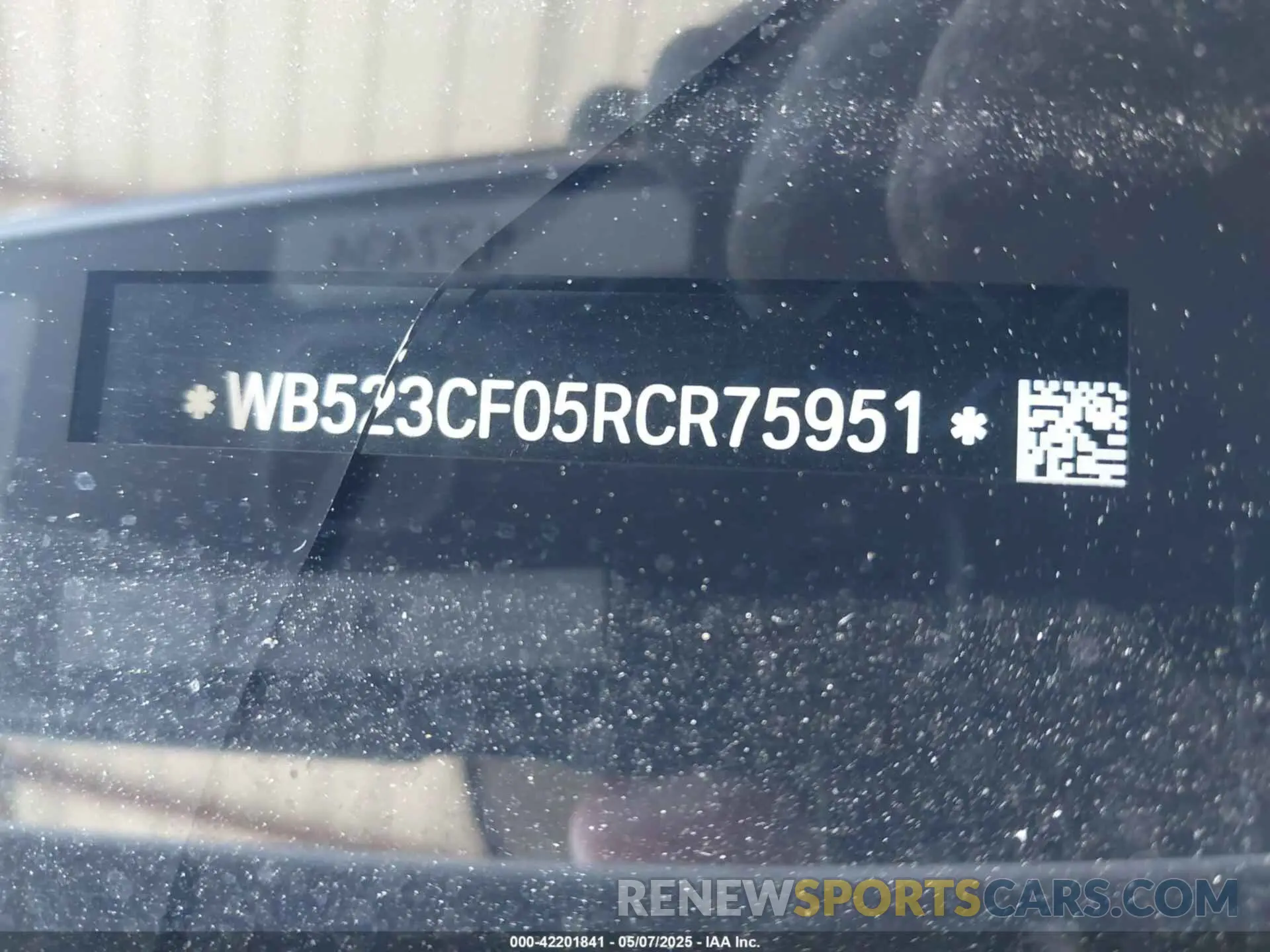 9 Photograph of a damaged car WB523CF05RCR75951 BMW IX 2024