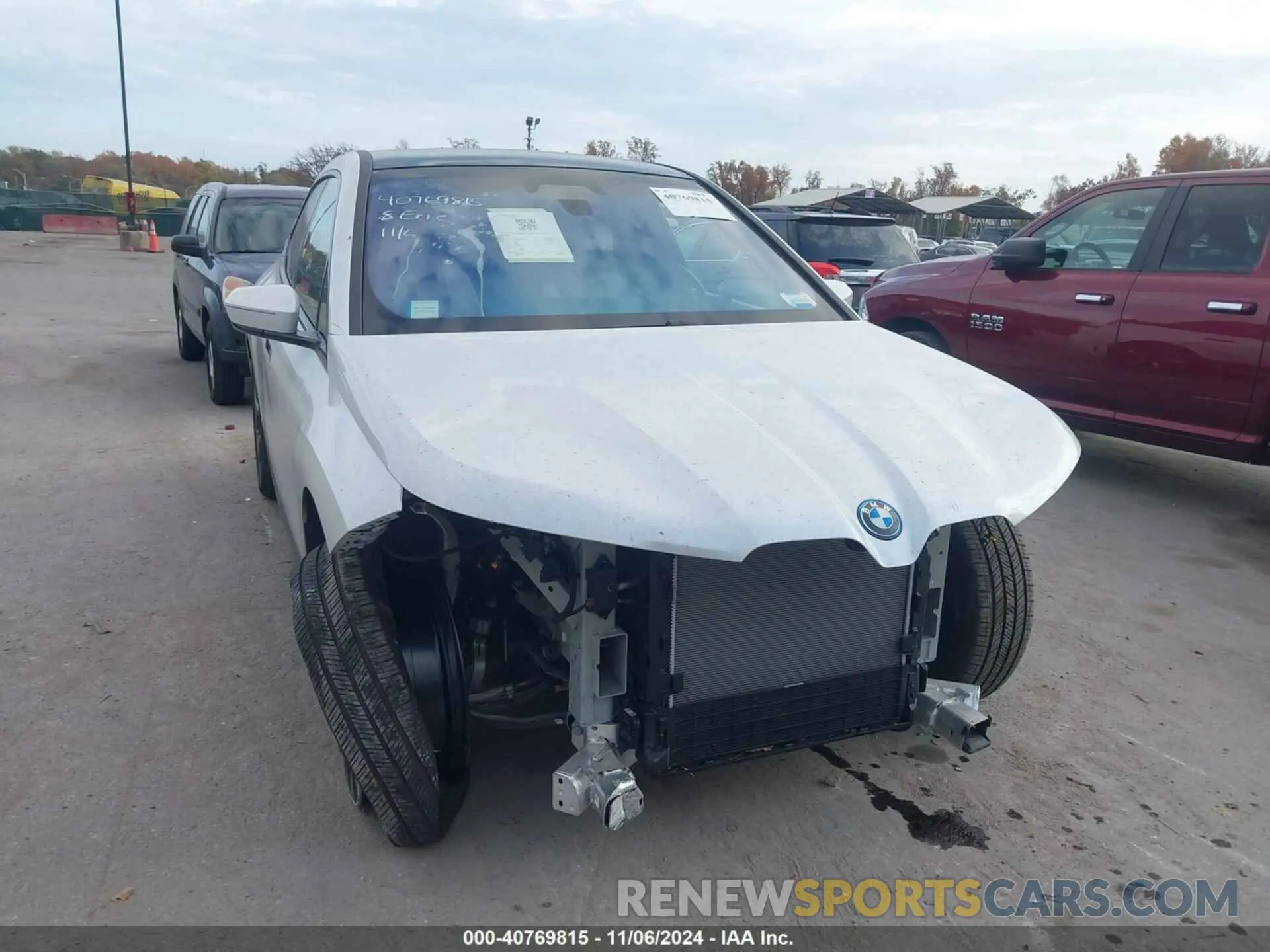 12 Photograph of a damaged car WB523CF06RCR10655 BMW IX 2024
