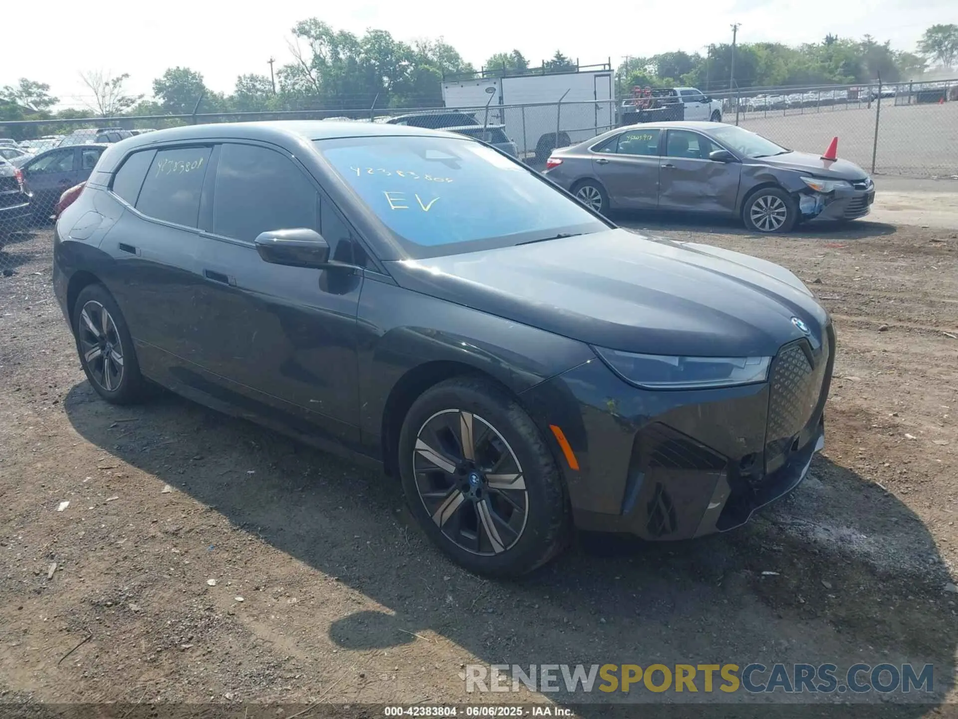 1 Photograph of a damaged car WB523CF06RCR13569 BMW IX 2024