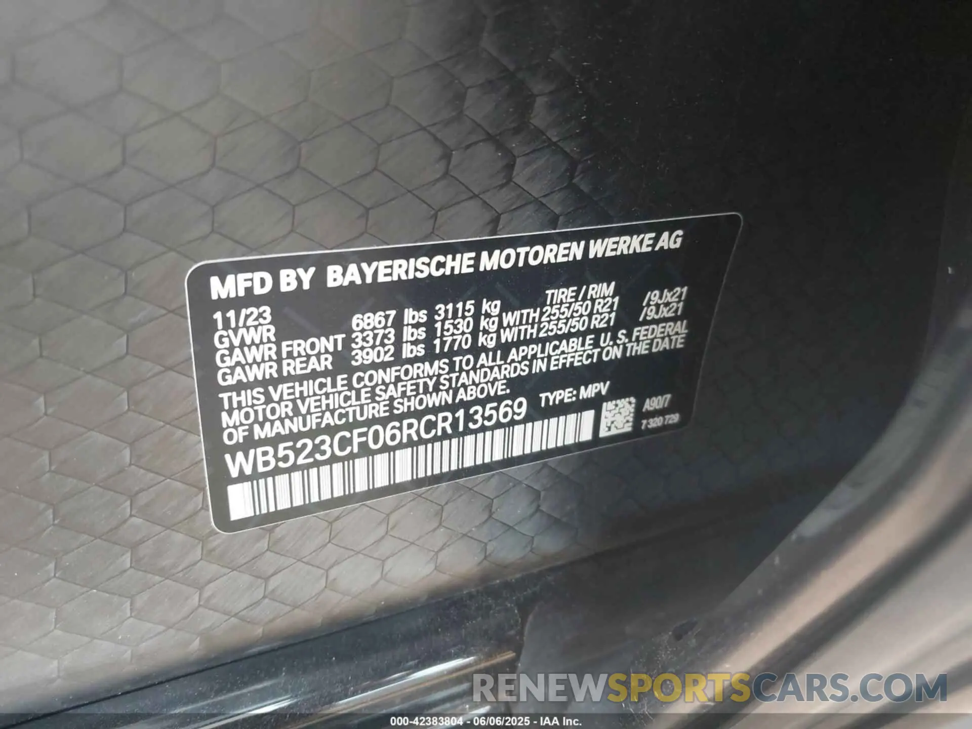 9 Photograph of a damaged car WB523CF06RCR13569 BMW IX 2024