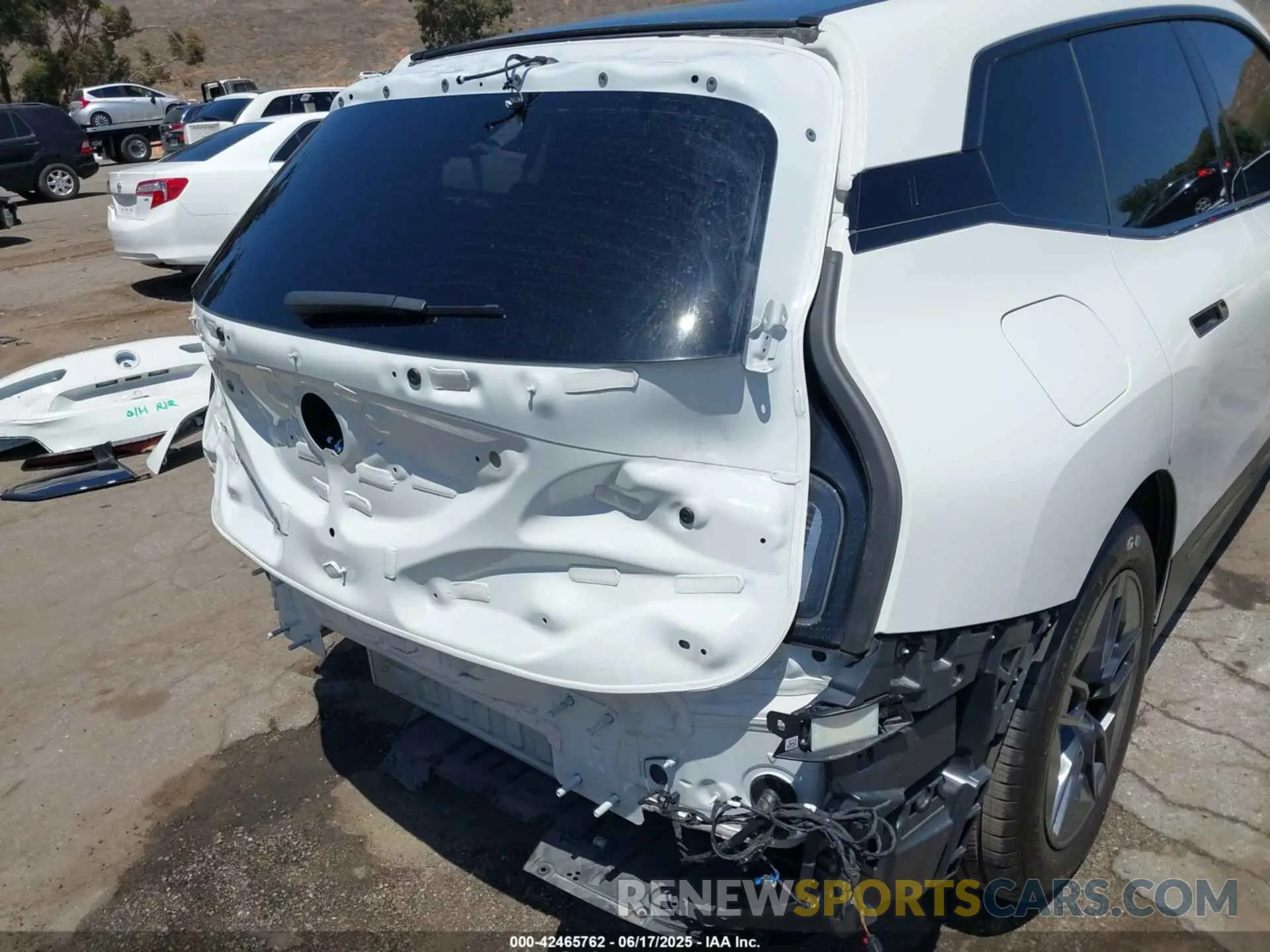 20 Photograph of a damaged car WB523CF07RCP09265 BMW IX 2024