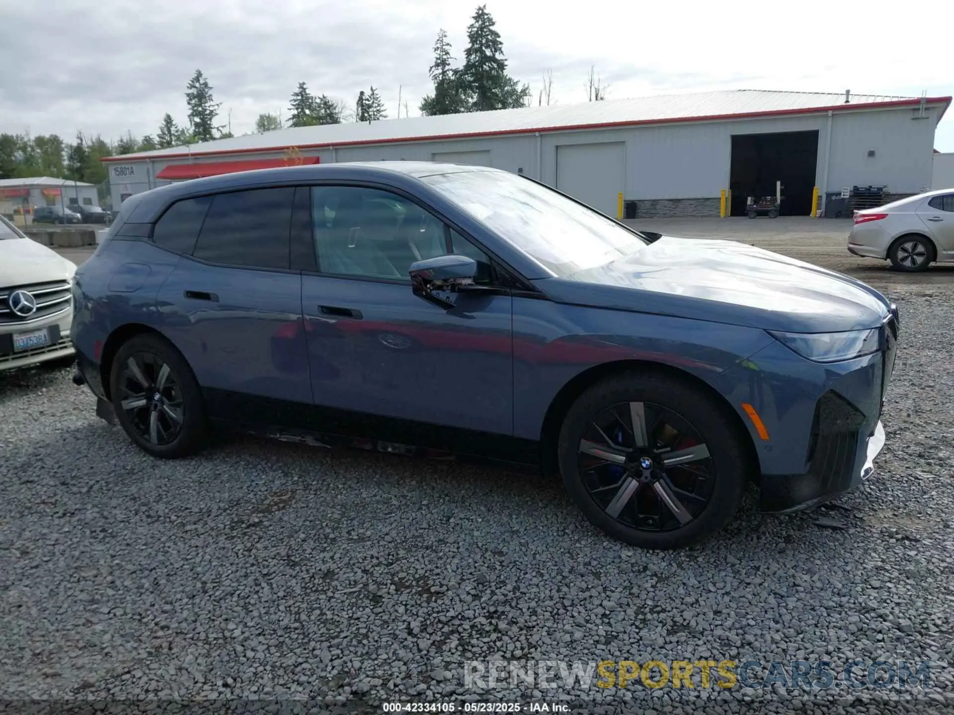 14 Photograph of a damaged car WB523CF08RCN65886 BMW IX 2024
