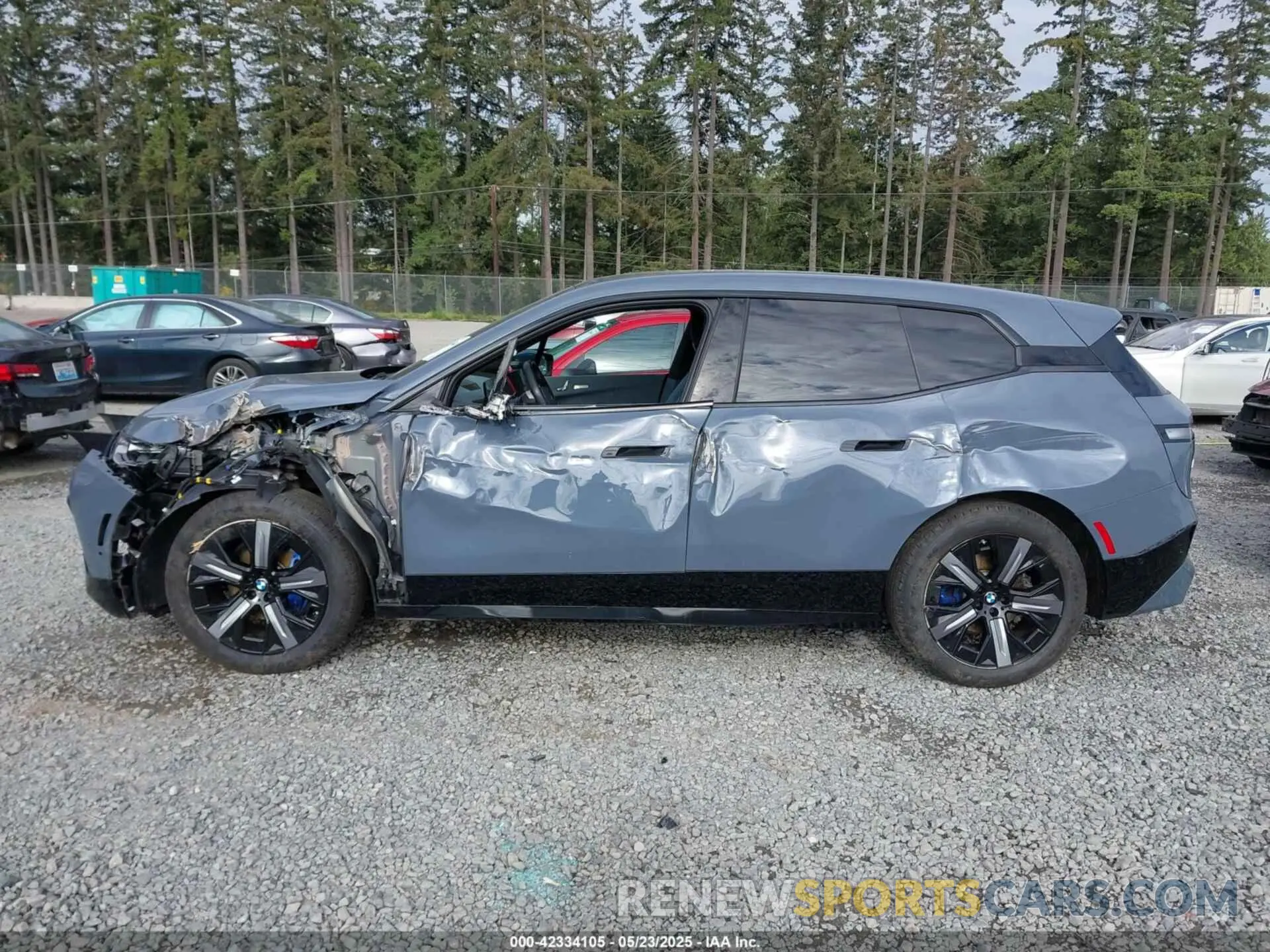 15 Photograph of a damaged car WB523CF08RCN65886 BMW IX 2024