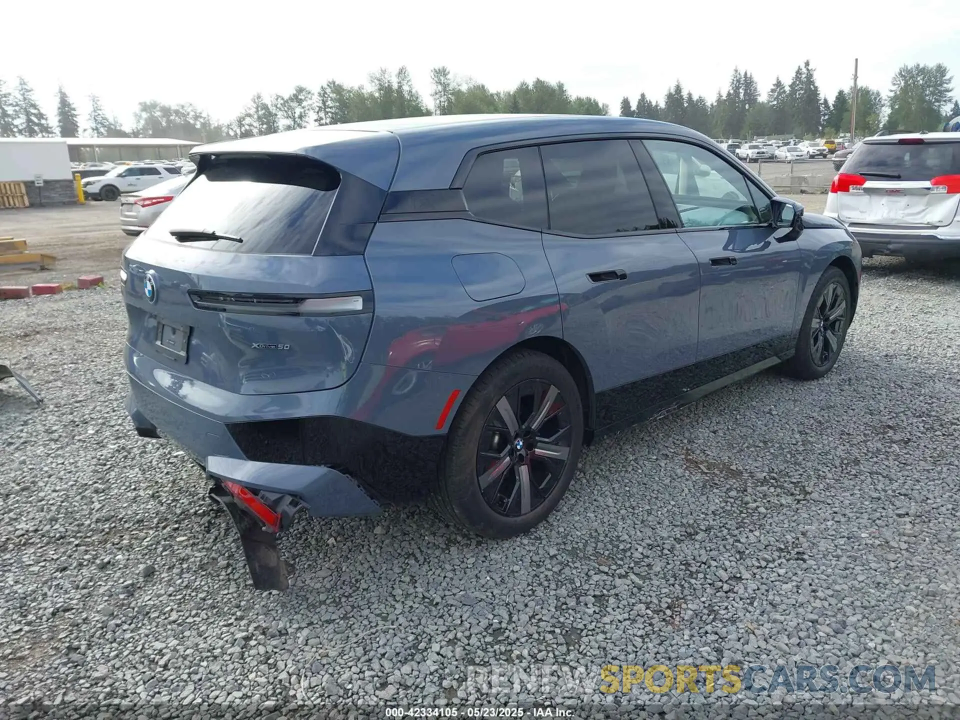 4 Photograph of a damaged car WB523CF08RCN65886 BMW IX 2024