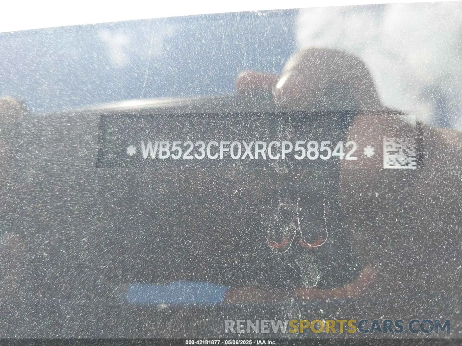 9 Photograph of a damaged car WB523CF0XRCP58542 BMW IX 2024