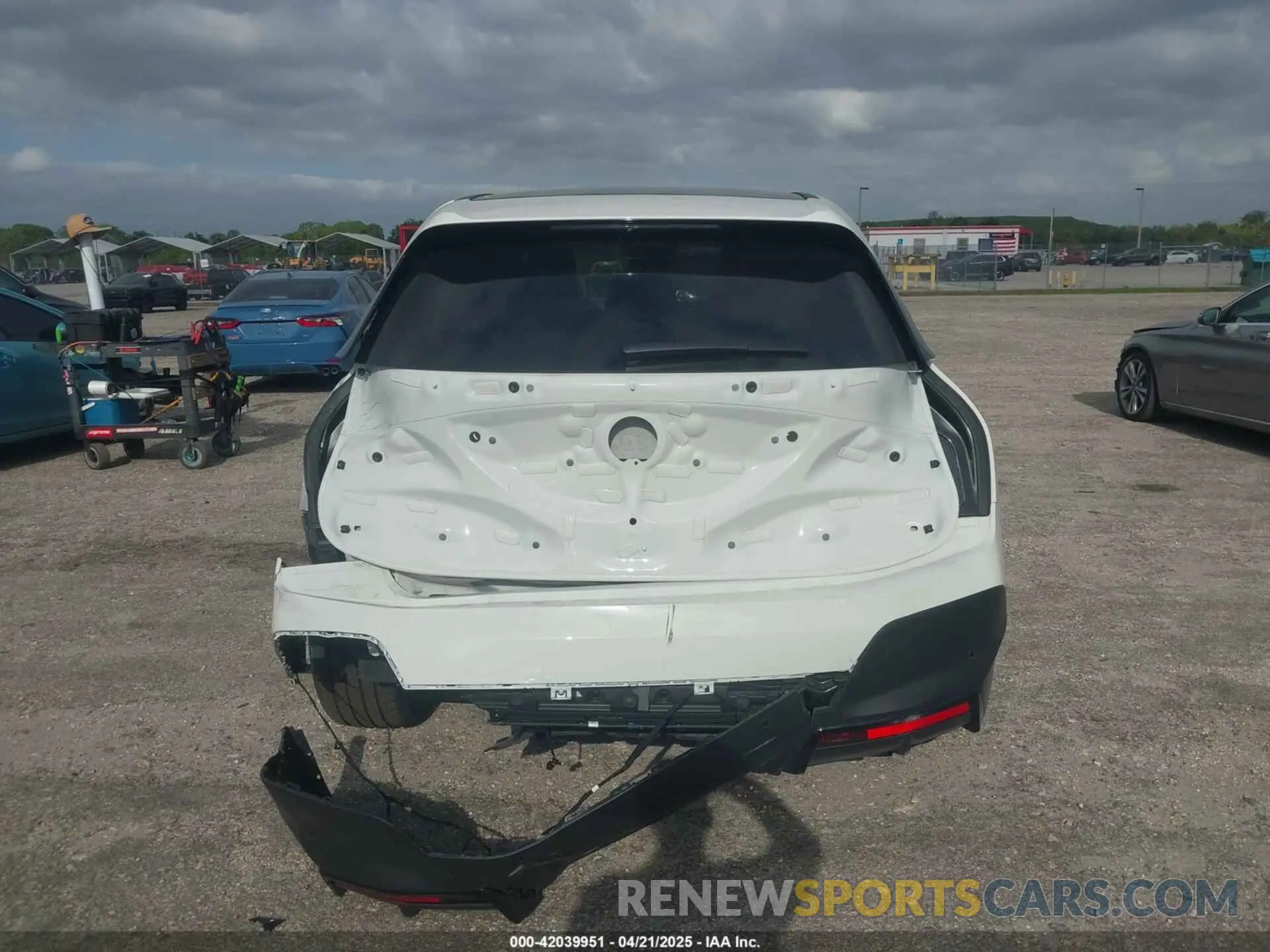 6 Photograph of a damaged car WB523CF03SCU06974 BMW IX 2025