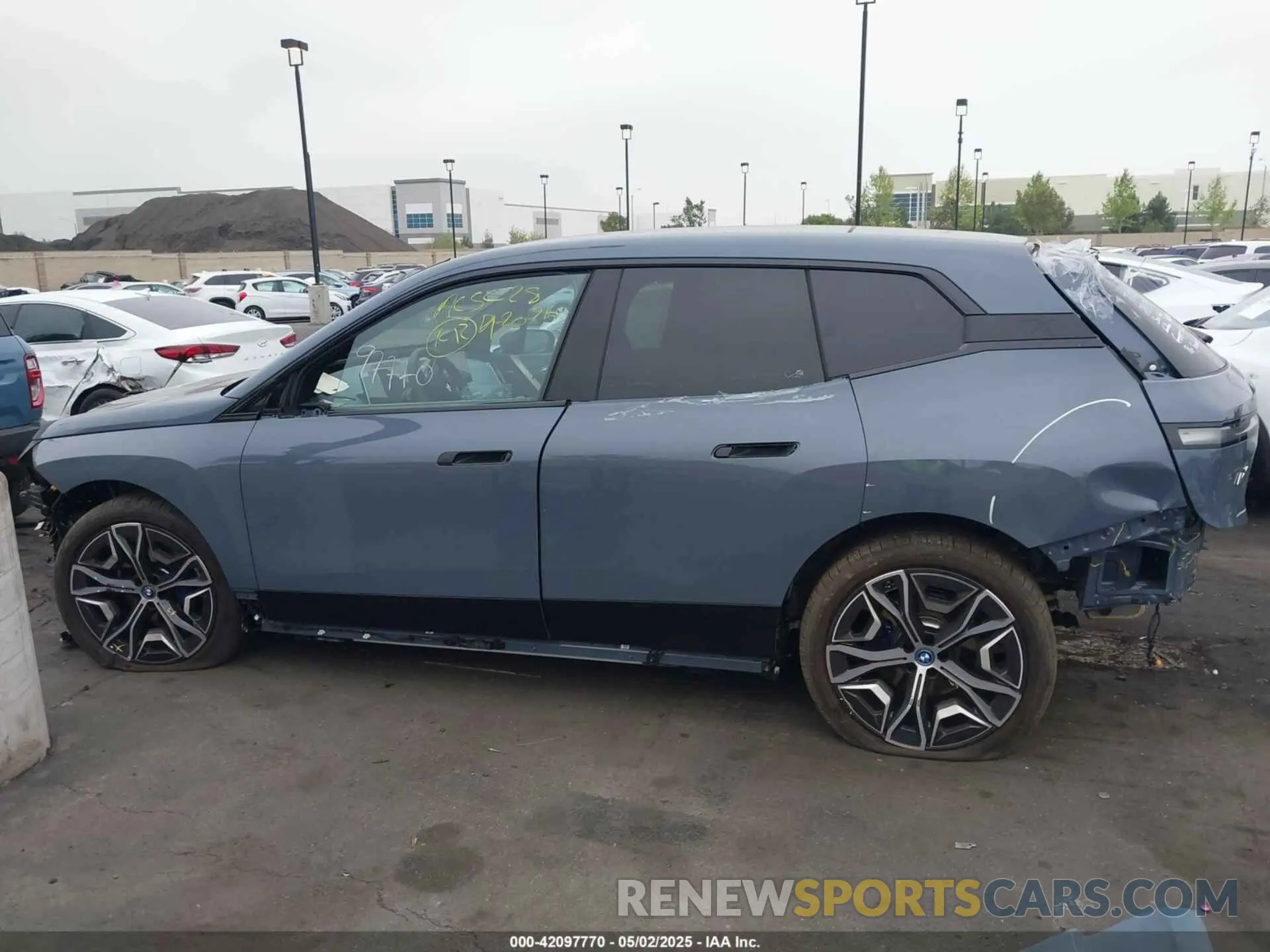 15 Photograph of a damaged car WB523CF07SCT32782 BMW IX 2025