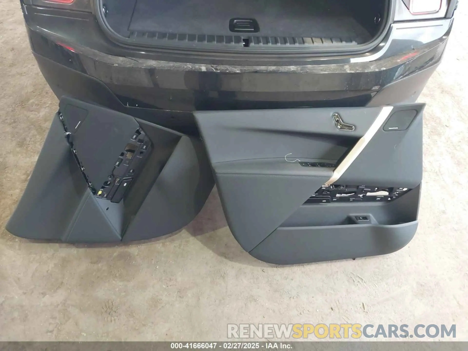 12 Photograph of a damaged car WB523CF08SCS59616 BMW IX 2025
