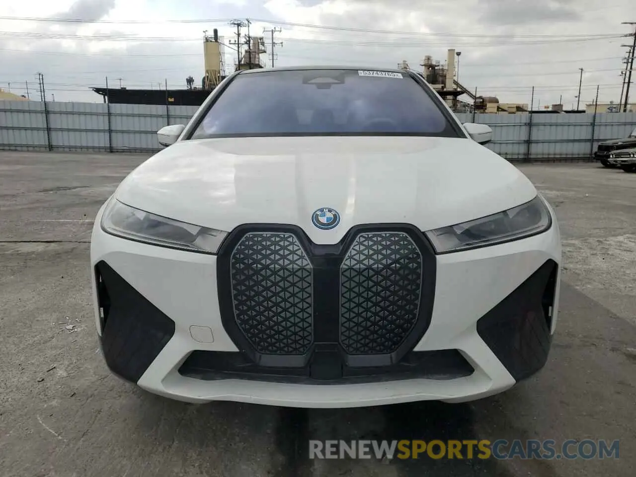 5 Photograph of a damaged car WB523CF01NCK44105 BMW IX XDRIVE5 2022
