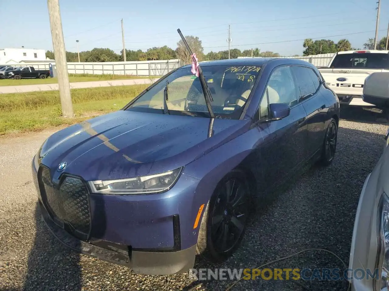 1 Photograph of a damaged car WB523CF08NCK62679 BMW IX XDRIVE5 2022
