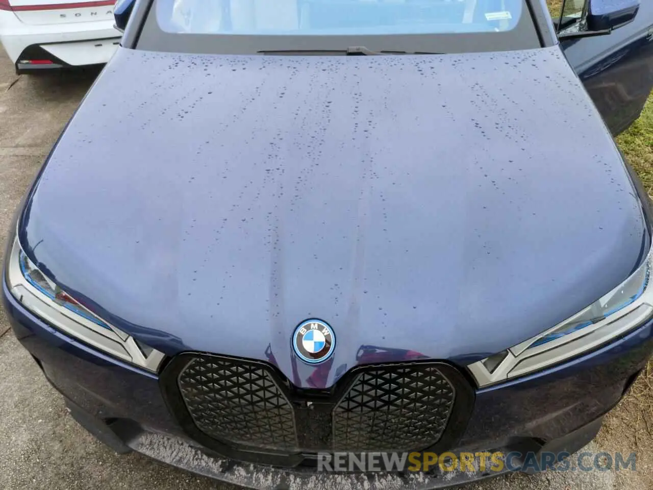 12 Photograph of a damaged car WB523CF08NCK62679 BMW IX XDRIVE5 2022