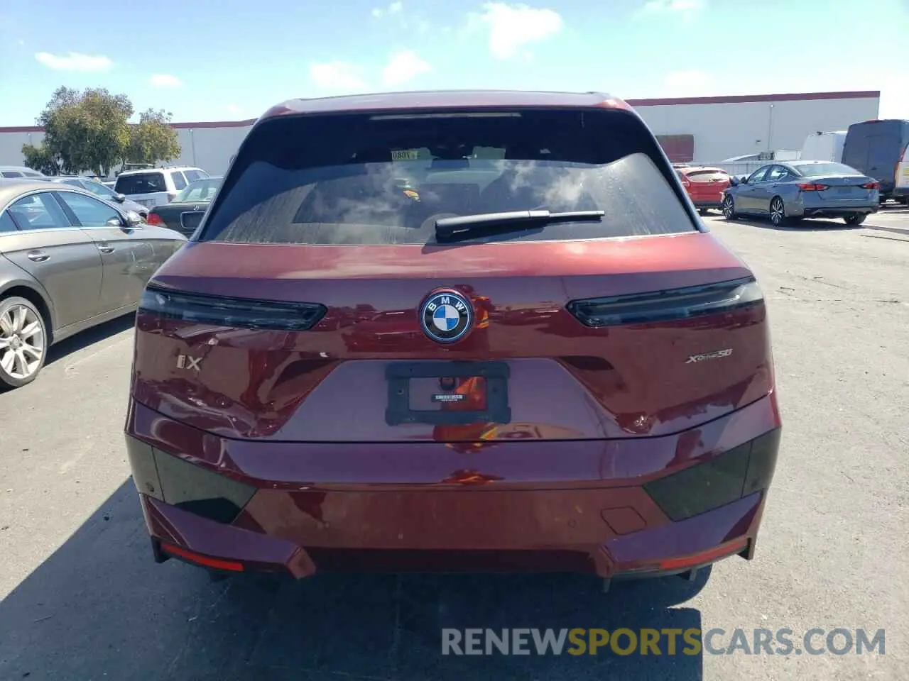 6 Photograph of a damaged car WB523CF0XNCK72078 BMW IX XDRIVE5 2022