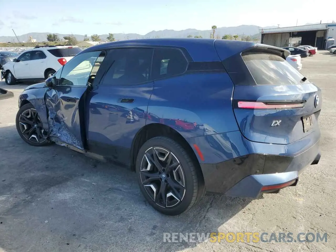 2 Photograph of a damaged car WB523CF02PCM05015 BMW IX XDRIVE5 2023