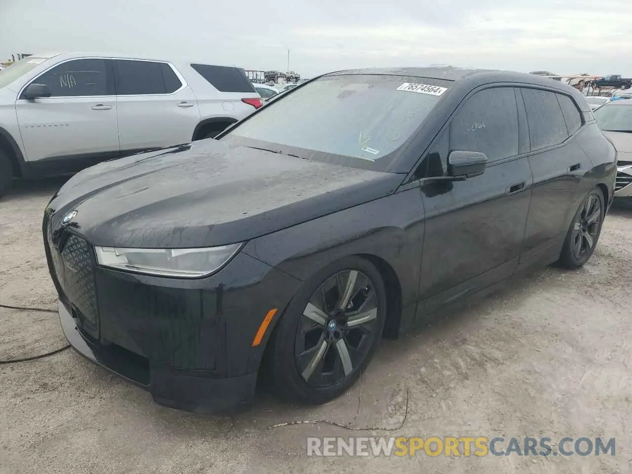 1 Photograph of a damaged car WB523CF09PCL61532 BMW IX XDRIVE5 2023