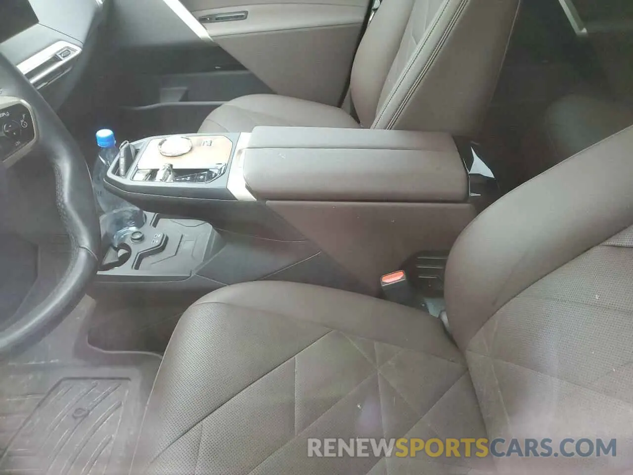 9 Photograph of a damaged car WB523CF09PCL61532 BMW IX XDRIVE5 2023