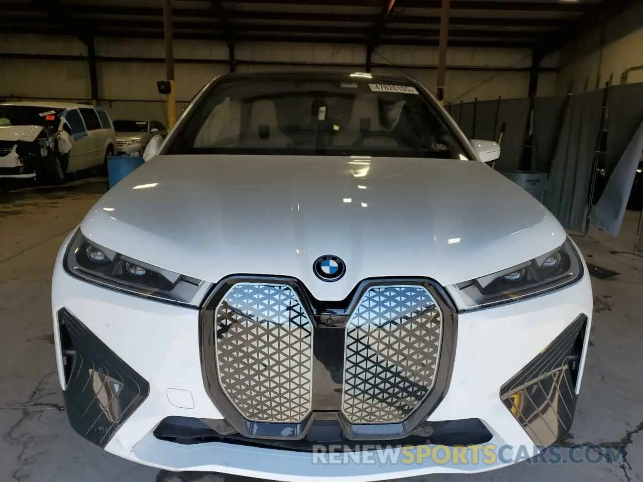 5 Photograph of a damaged car WB523CF07RCN55365 BMW IX XDRIVE5 2024