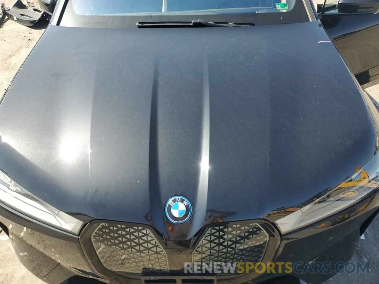 12 Photograph of a damaged car WB523CF07RCP16989 BMW IX XDRIVE5 2024