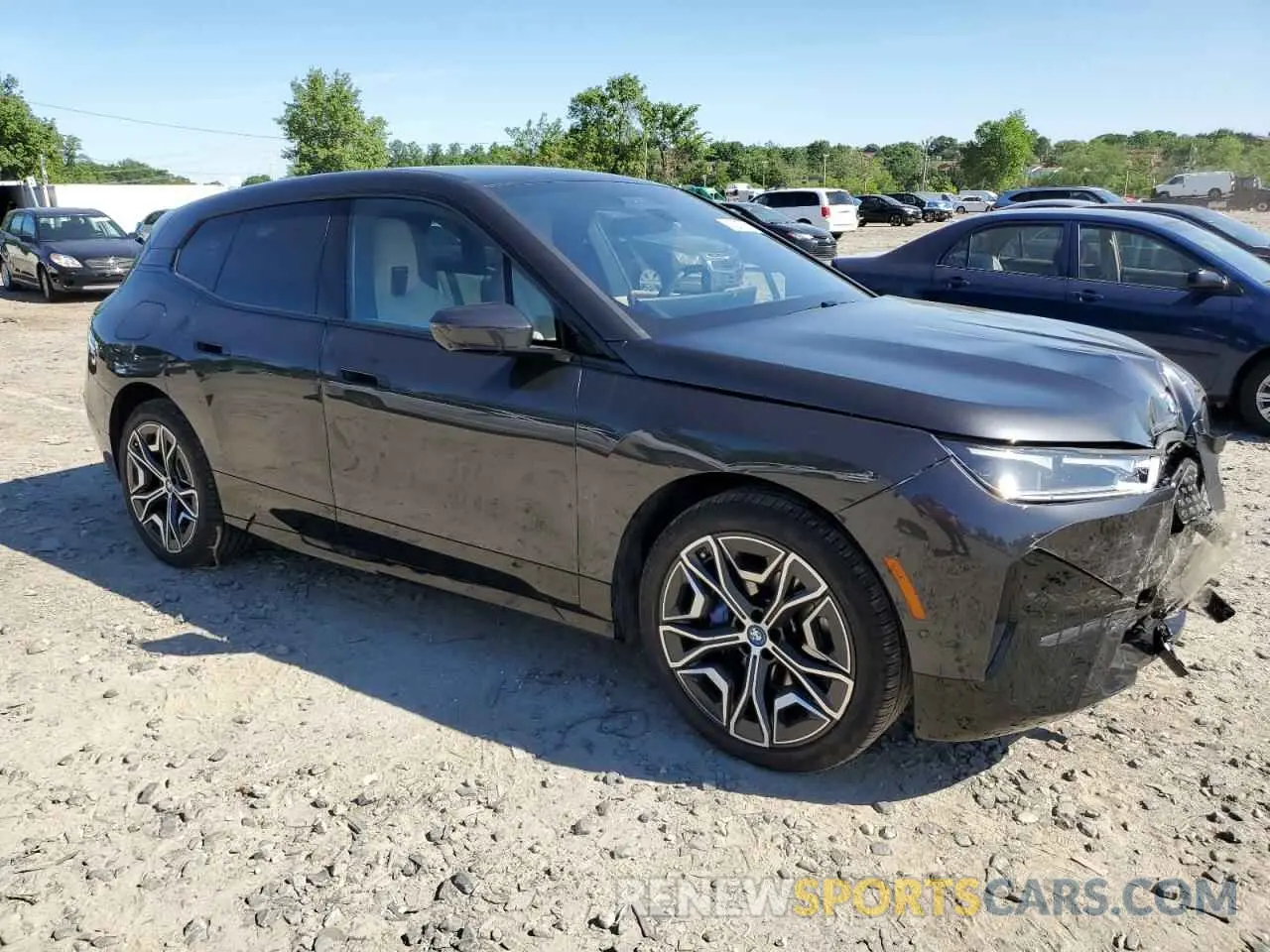 4 Photograph of a damaged car WB523CF0XRCN14681 BMW IX XDRIVE5 2024