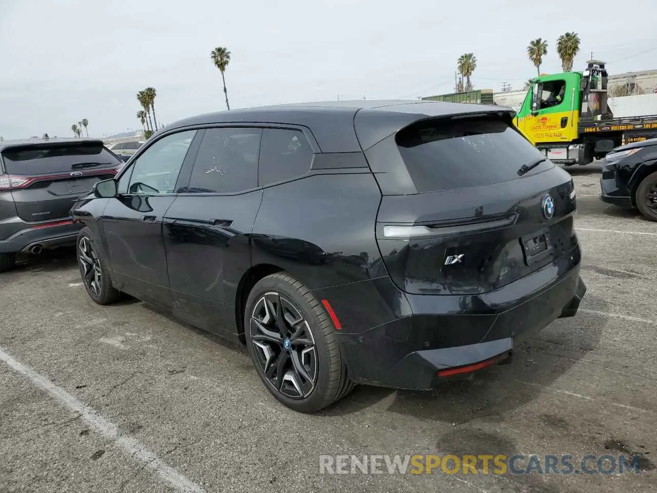 2 Photograph of a damaged car WB523CF06SCT06612 BMW IX XDRIVE5 2025