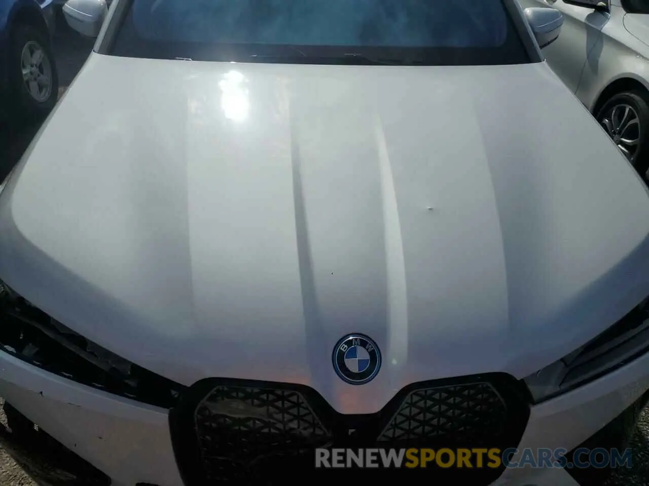 11 Photograph of a damaged car WB523CF07SCT08532 BMW IX XDRIVE5 2025