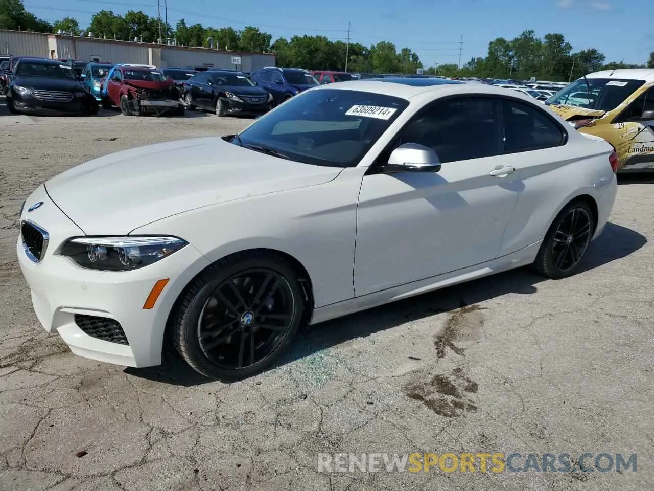1 Photograph of a damaged car WBA2J5C55K7D26557 BMW M2 2019