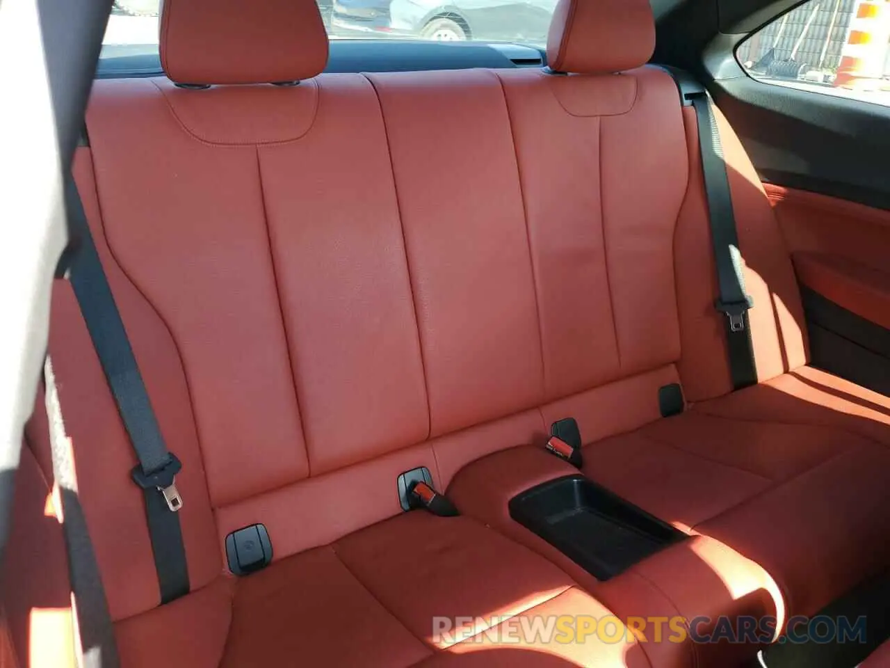 10 Photograph of a damaged car WBA2J5C55K7D26557 BMW M2 2019