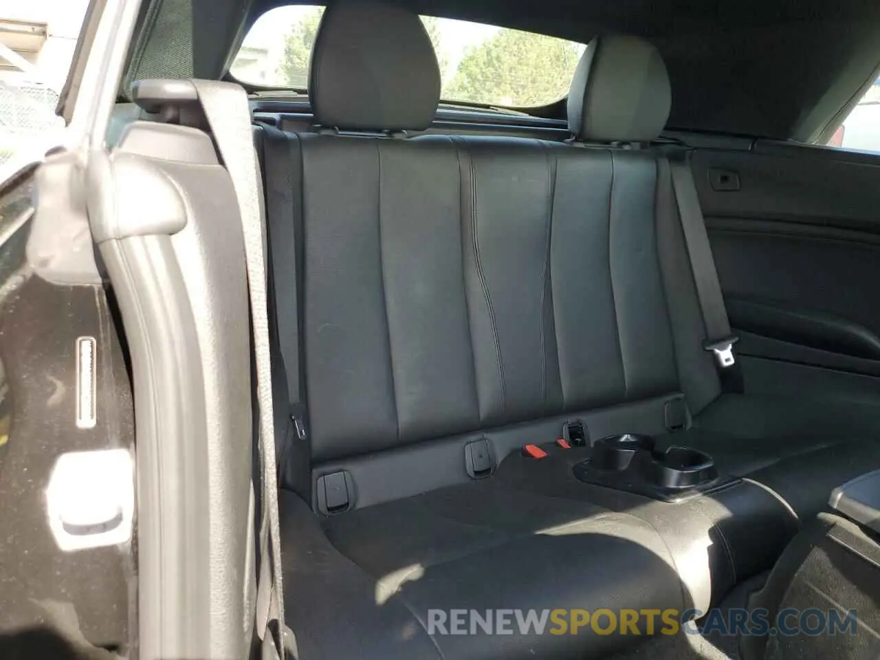10 Photograph of a damaged car WBA2N1C56KVC28503 BMW M2 2019