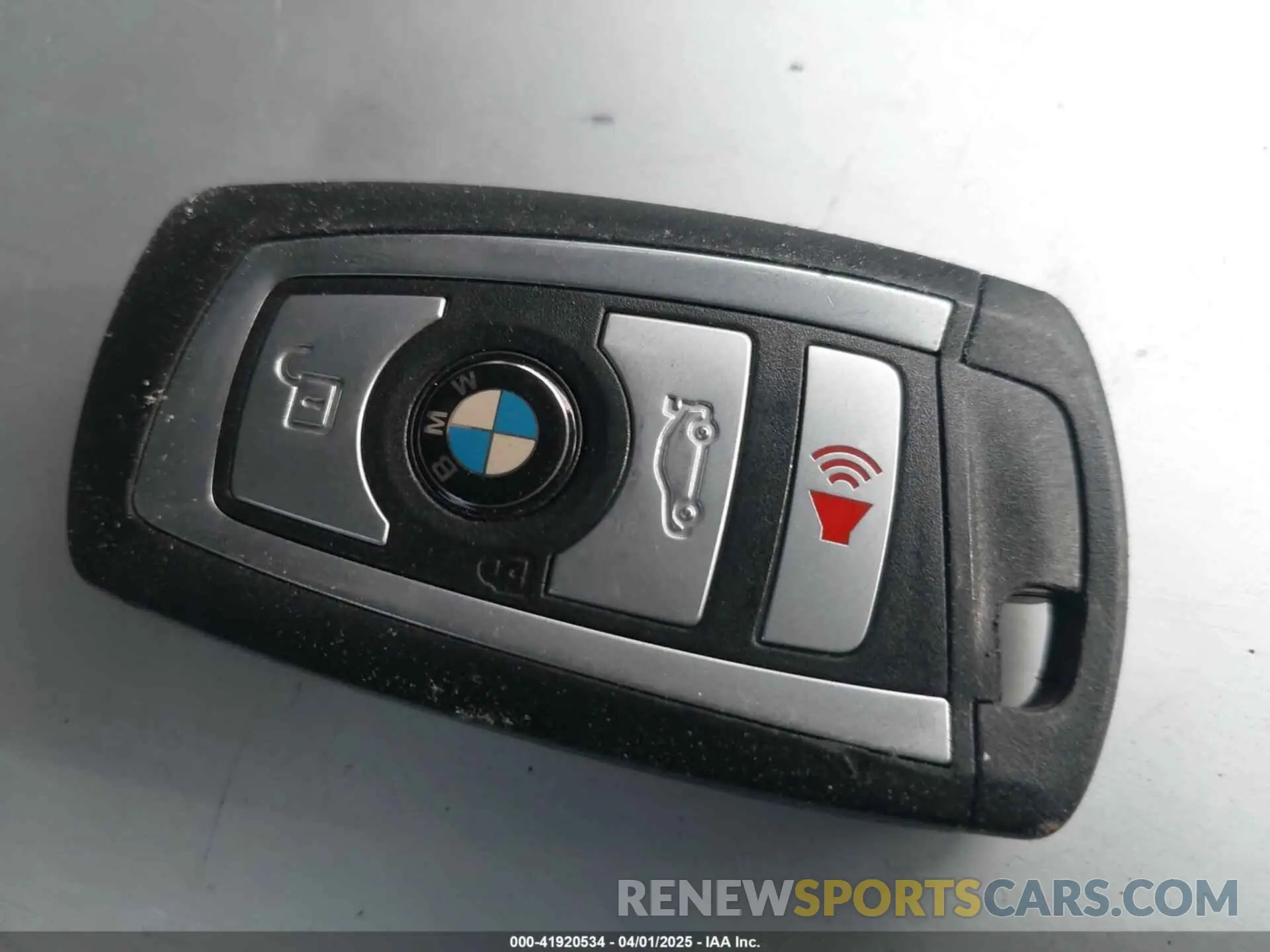 11 Photograph of a damaged car WBS2U7C53K7D29214 BMW M2 2019