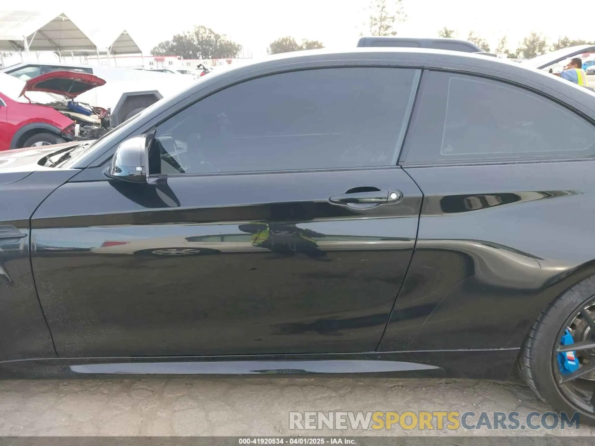 14 Photograph of a damaged car WBS2U7C53K7D29214 BMW M2 2019