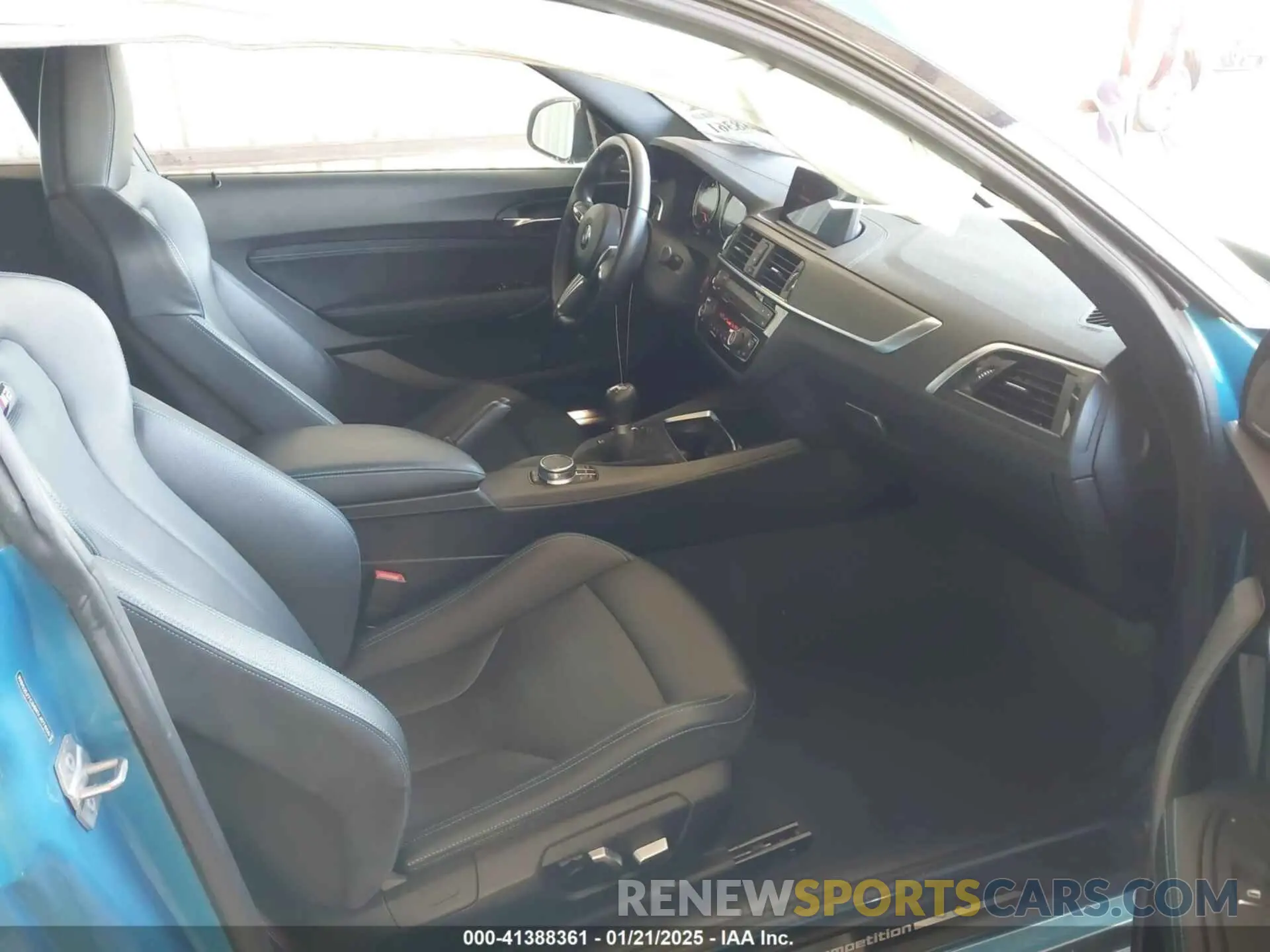 5 Photograph of a damaged car WBS2U7C58KVJ07650 BMW M2 2019