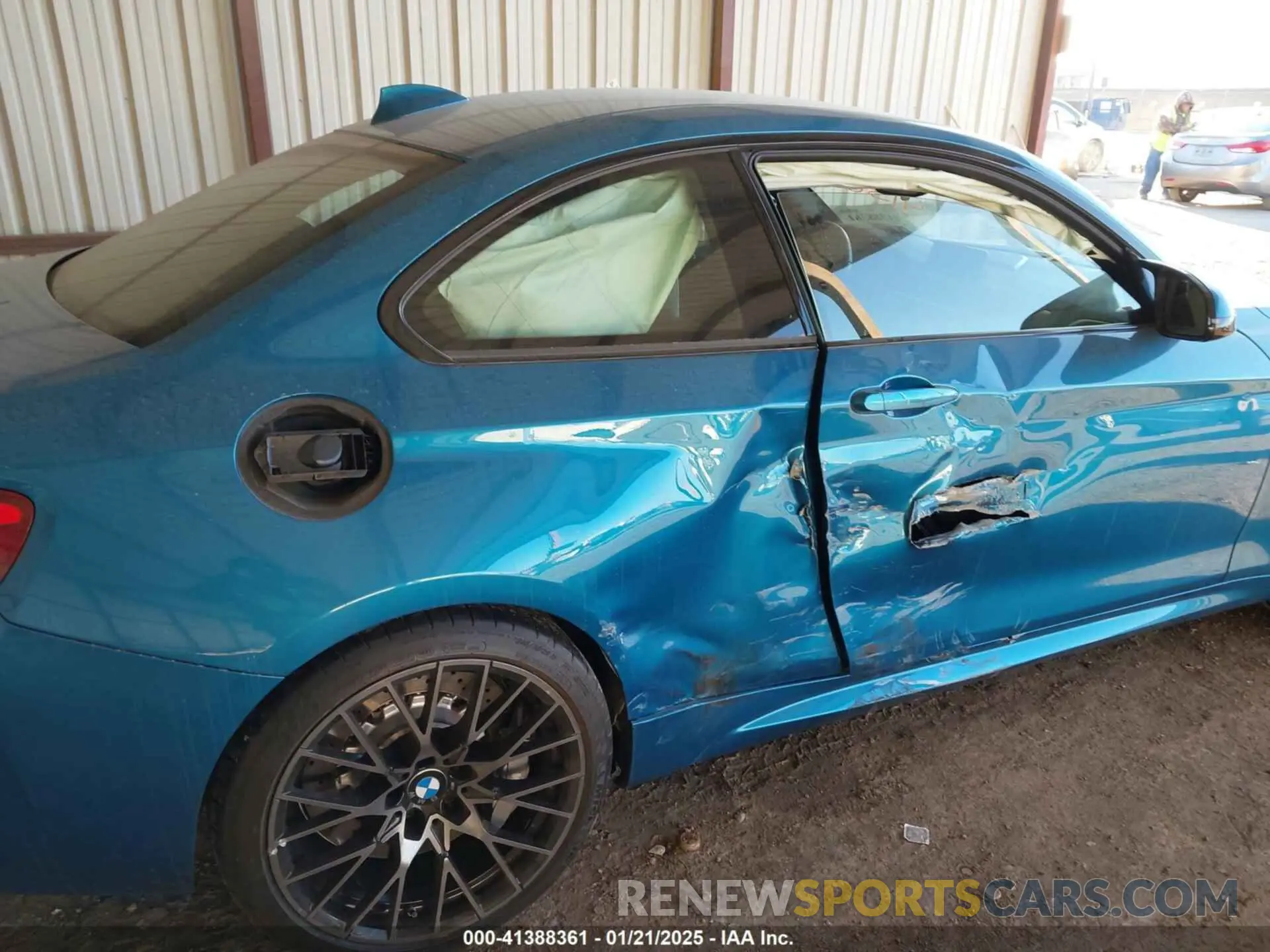6 Photograph of a damaged car WBS2U7C58KVJ07650 BMW M2 2019