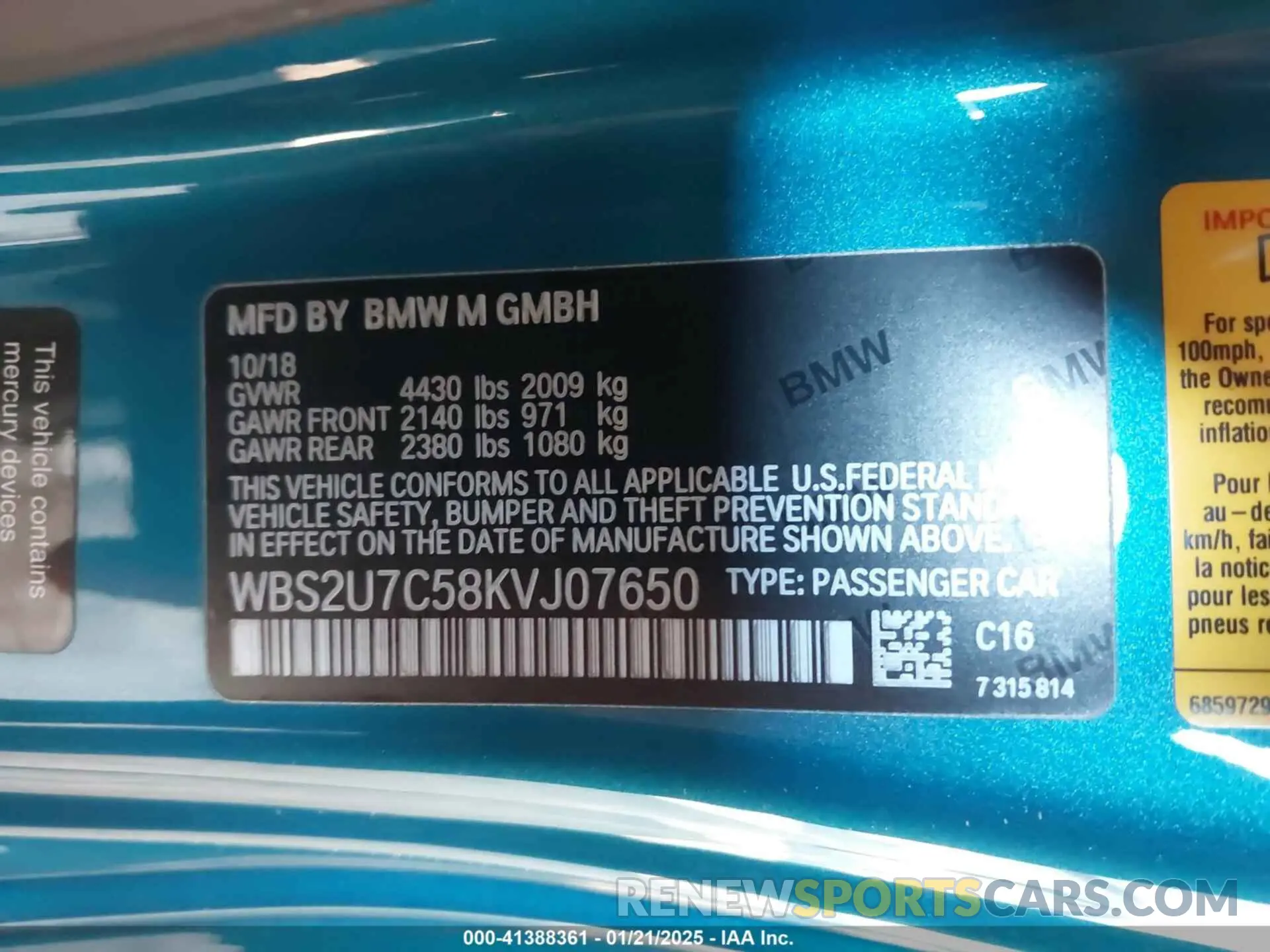 9 Photograph of a damaged car WBS2U7C58KVJ07650 BMW M2 2019
