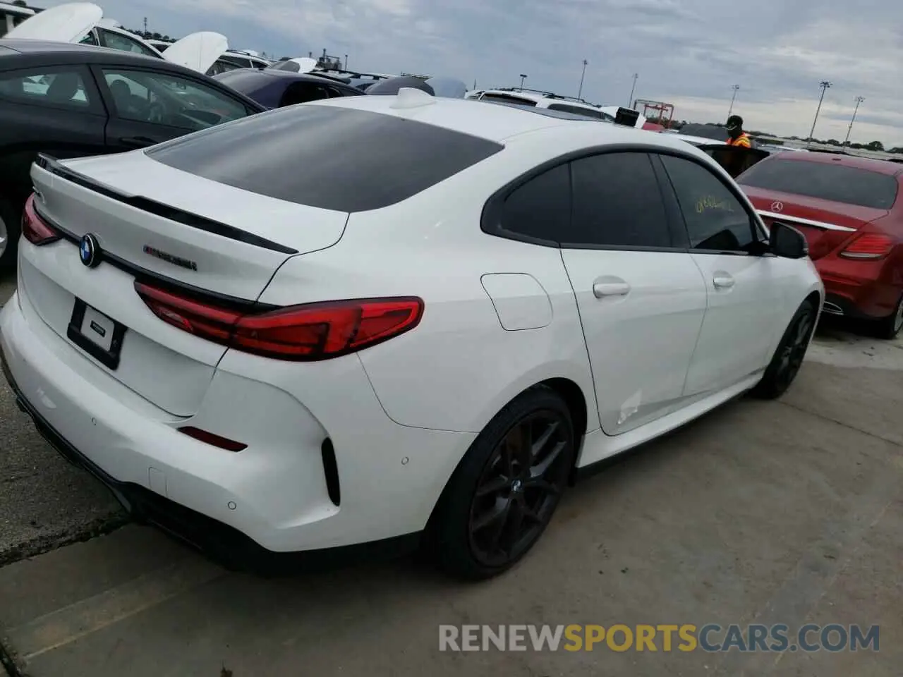 4 Photograph of a damaged car WBA13AL09L7G11430 BMW M2 2020