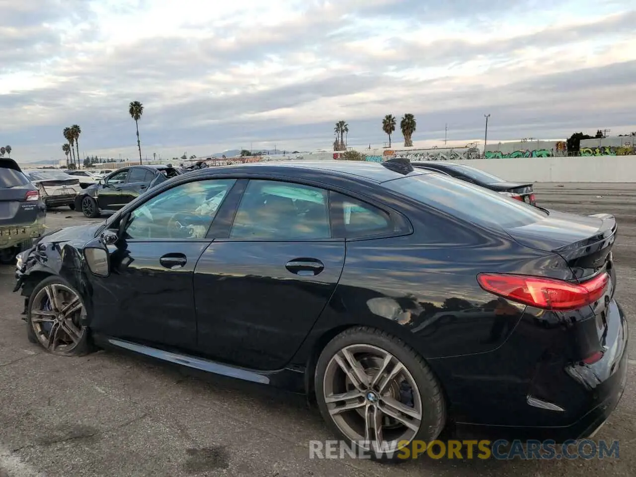 2 Photograph of a damaged car WBA13AL0XL7F56129 BMW M2 2020