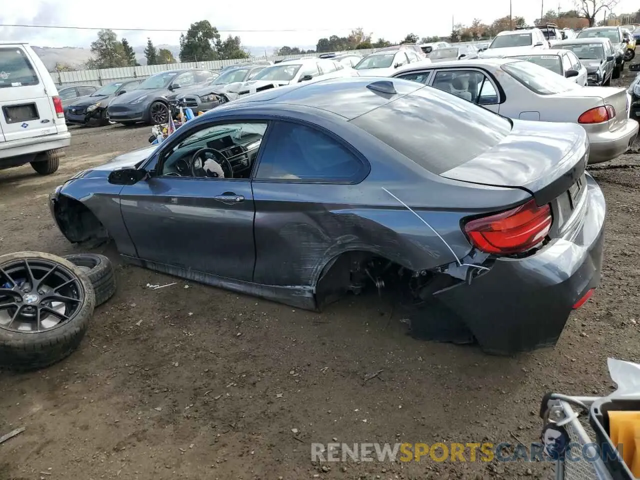 2 Photograph of a damaged car WBA2J5C08L7D66525 BMW M2 2020