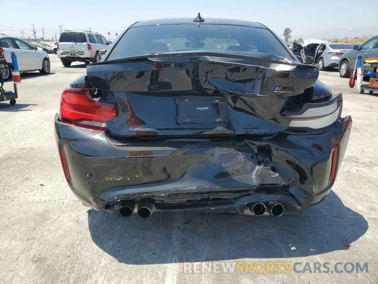 6 Photograph of a damaged car WBS2U7C00L7E16607 BMW M2 2020