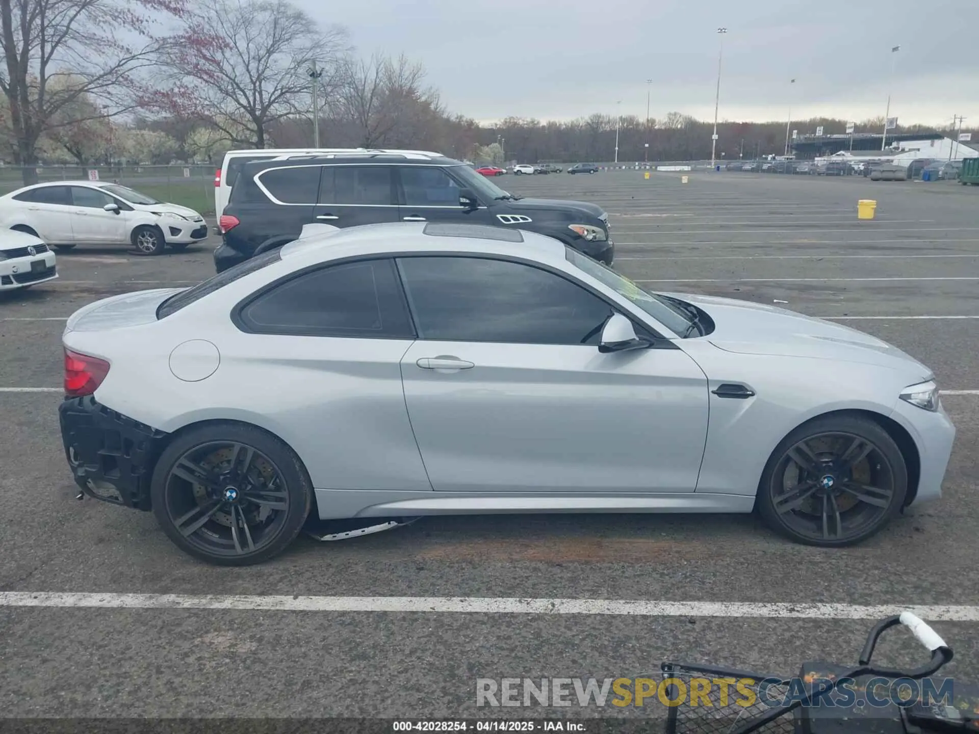 13 Photograph of a damaged car WBS2U7C00L7E66522 BMW M2 2020