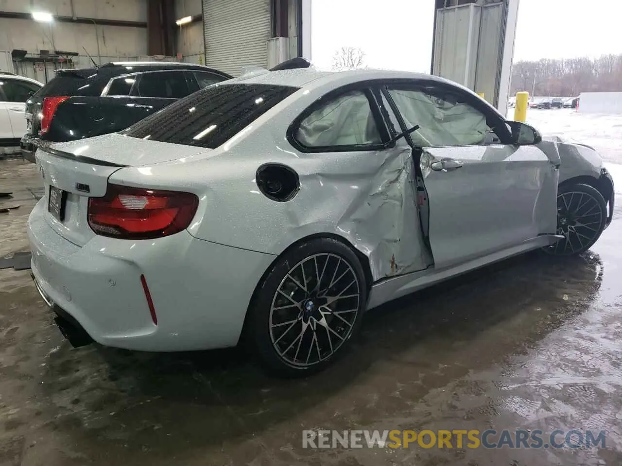 3 Photograph of a damaged car WBS2U7C02L7D74179 BMW M2 2020
