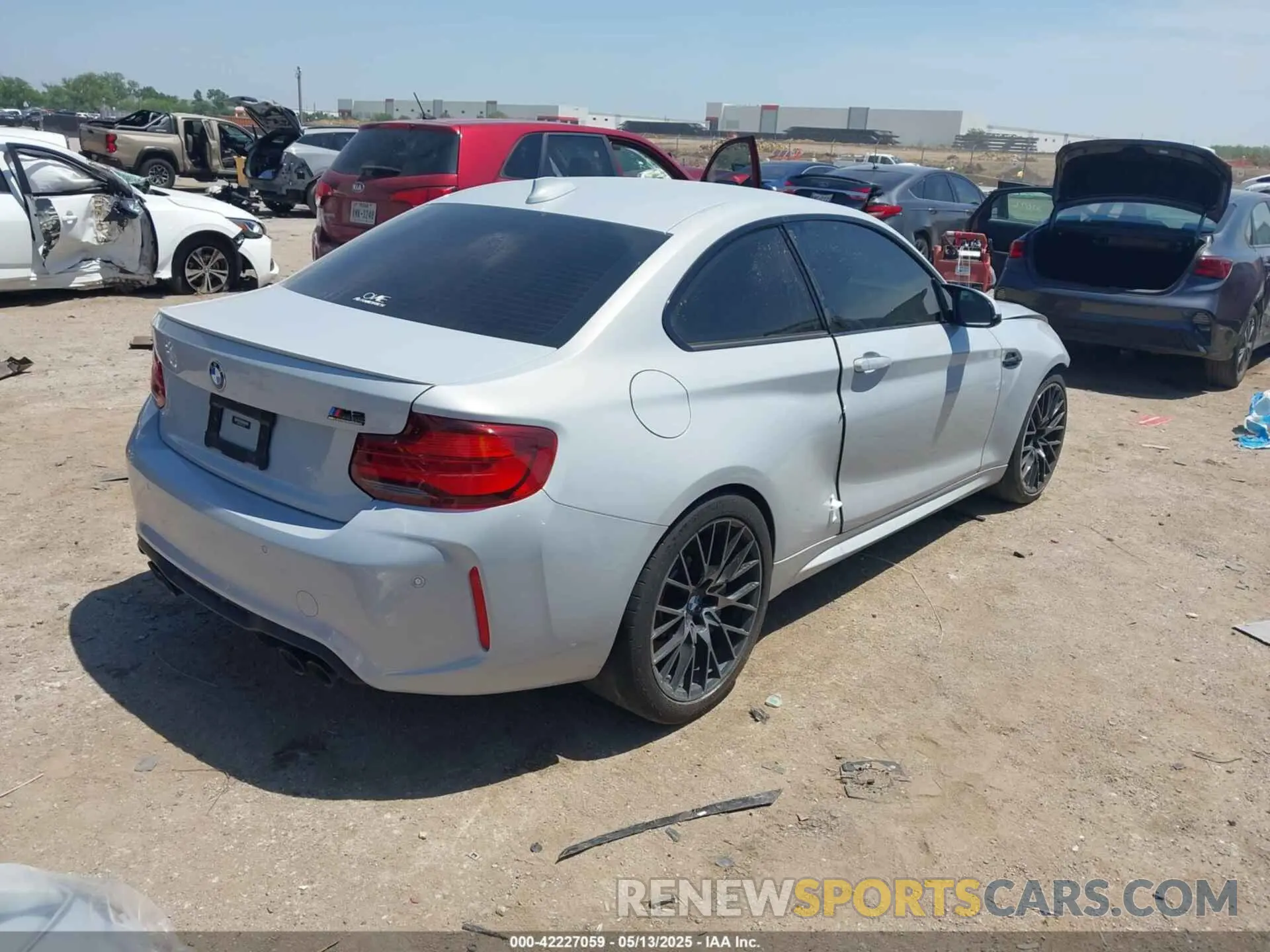 4 Photograph of a damaged car WBS2U7C02L7D97896 BMW M2 2020