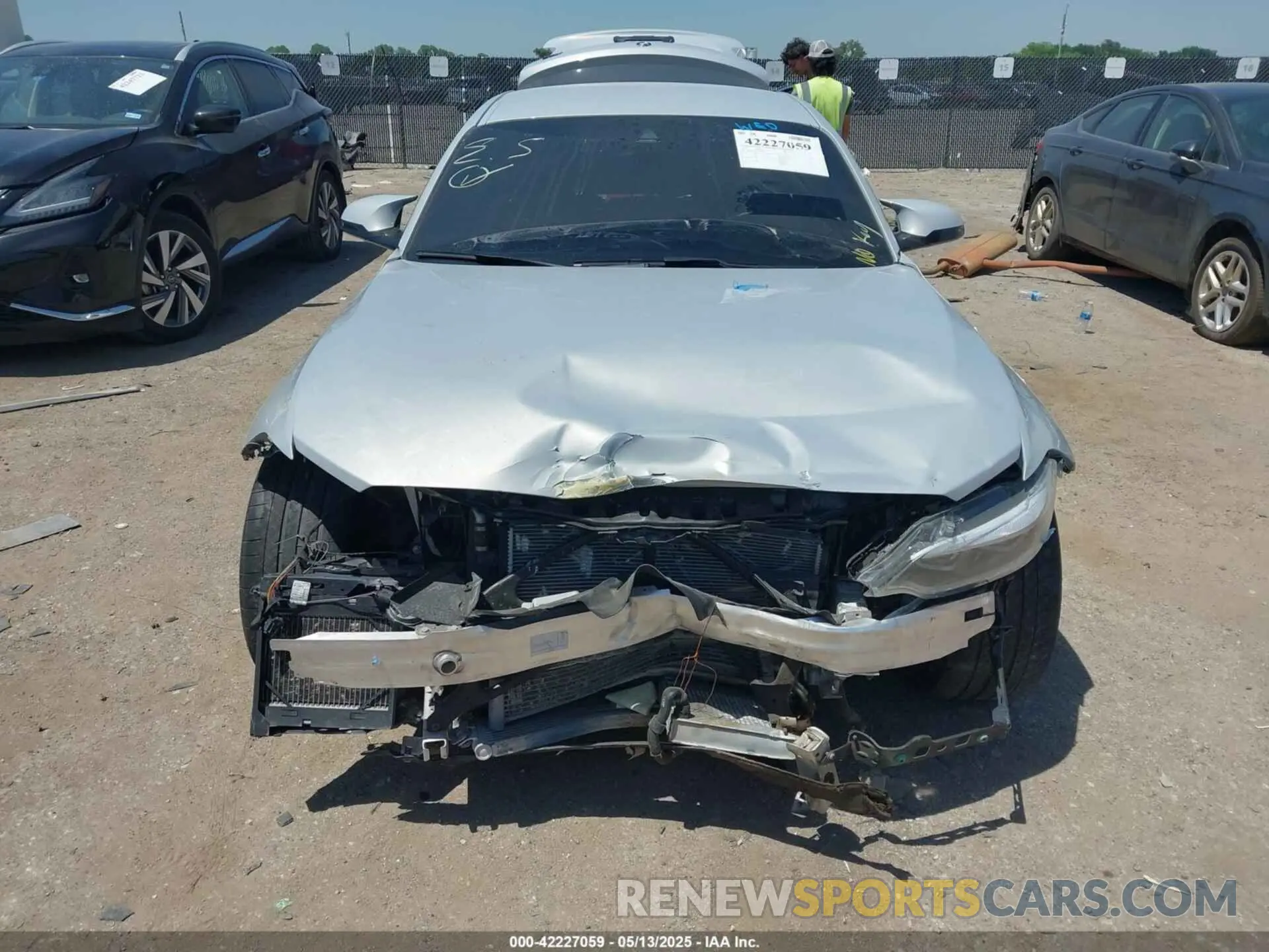 6 Photograph of a damaged car WBS2U7C02L7D97896 BMW M2 2020