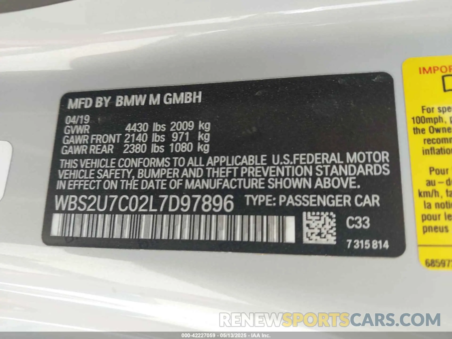 9 Photograph of a damaged car WBS2U7C02L7D97896 BMW M2 2020