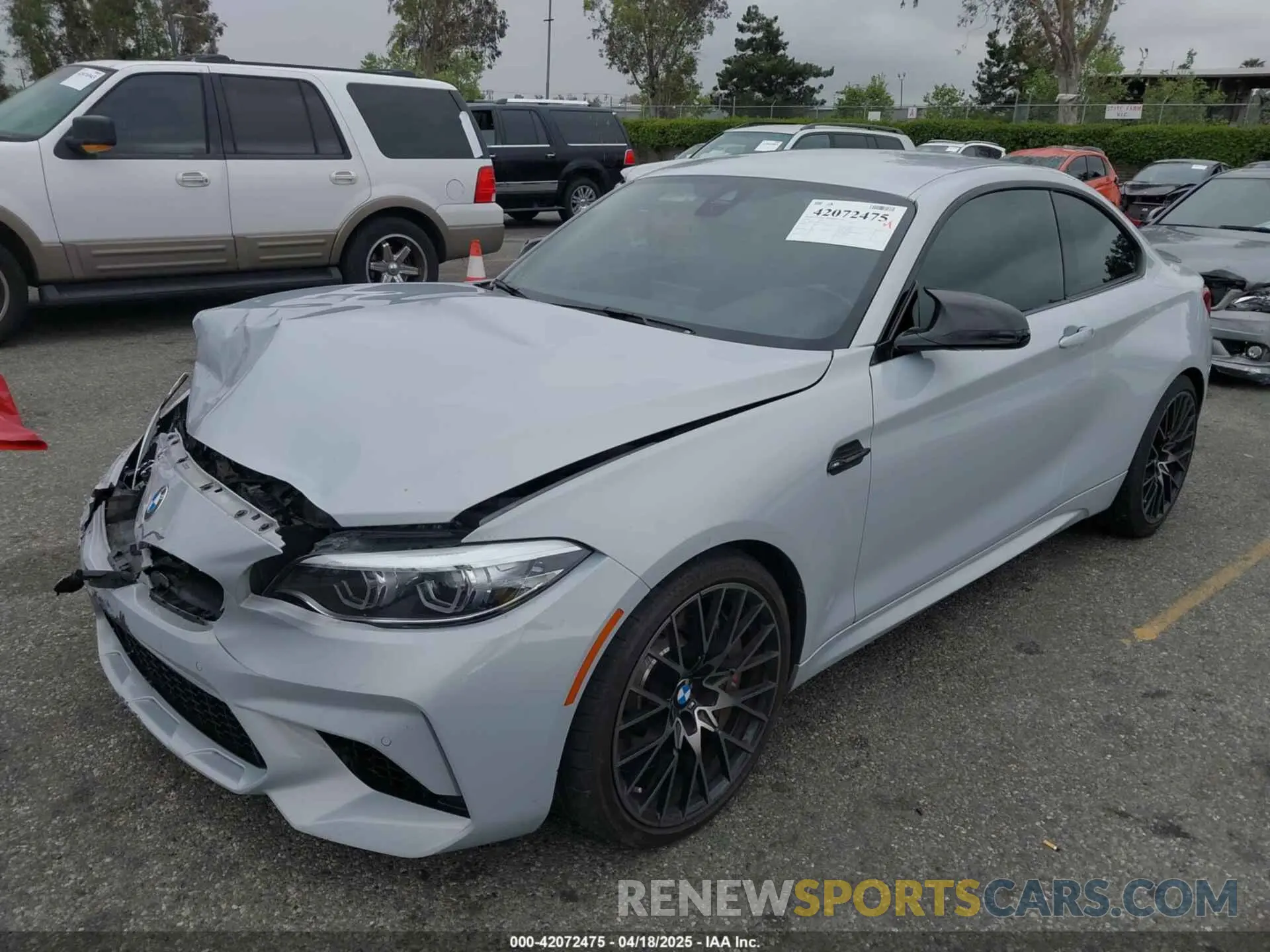 2 Photograph of a damaged car WBS2U7C03L7E39816 BMW M2 2020