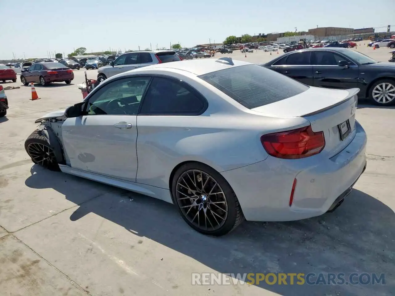 2 Photograph of a damaged car WBS2U7C06L7E16840 BMW M2 2020