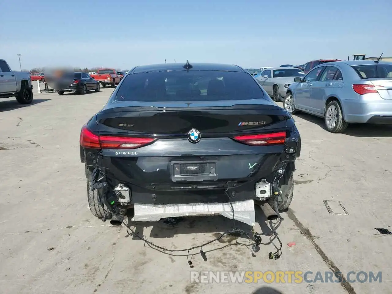6 Photograph of a damaged car WBA13AL02M7J66141 BMW M2 2021