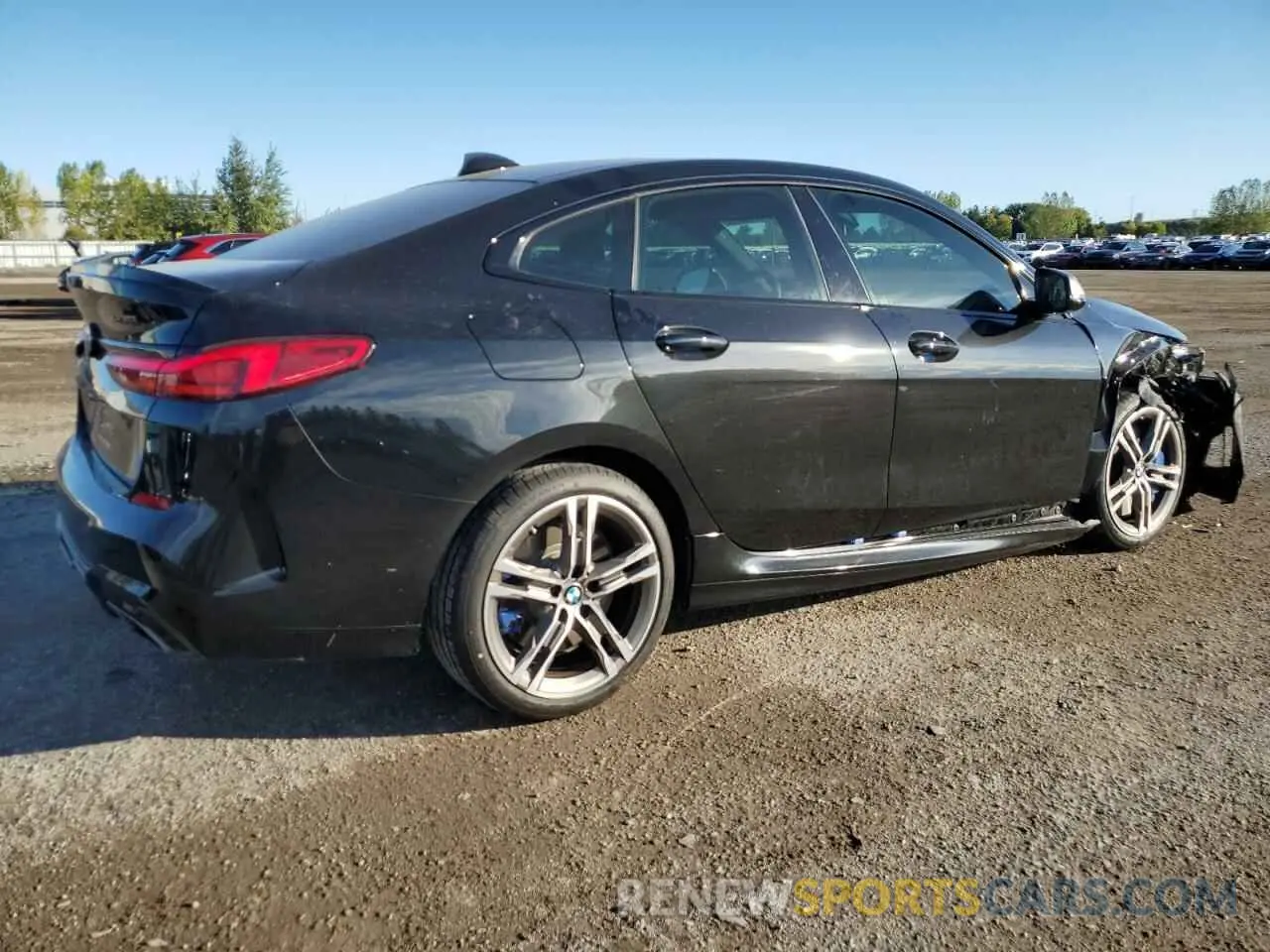 3 Photograph of a damaged car WBA13AL03M7G65873 BMW M2 2021