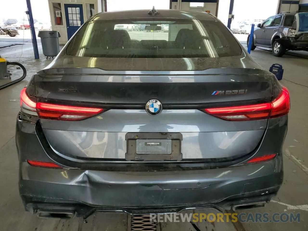 6 Photograph of a damaged car WBA13AL03M7G76131 BMW M2 2021